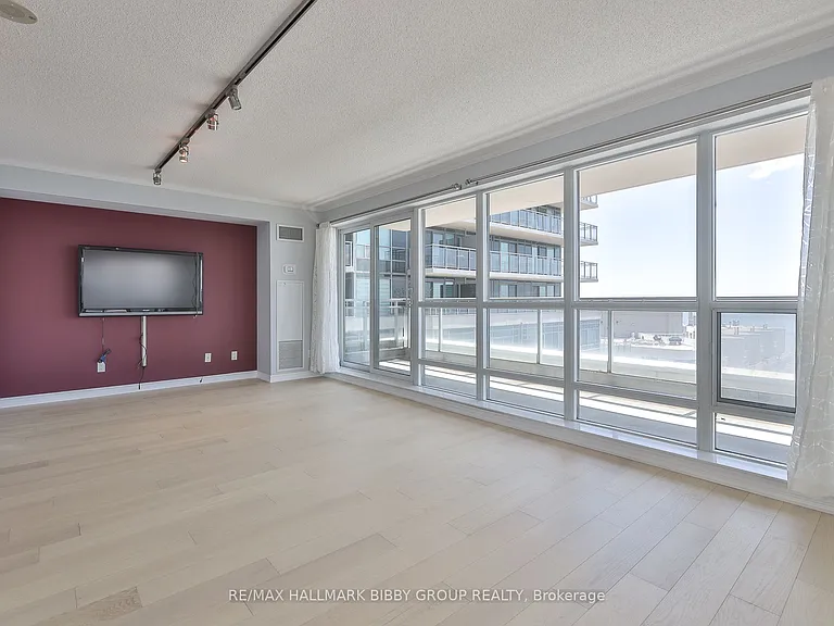 410 Queens Quay W #1103 — Photo 7