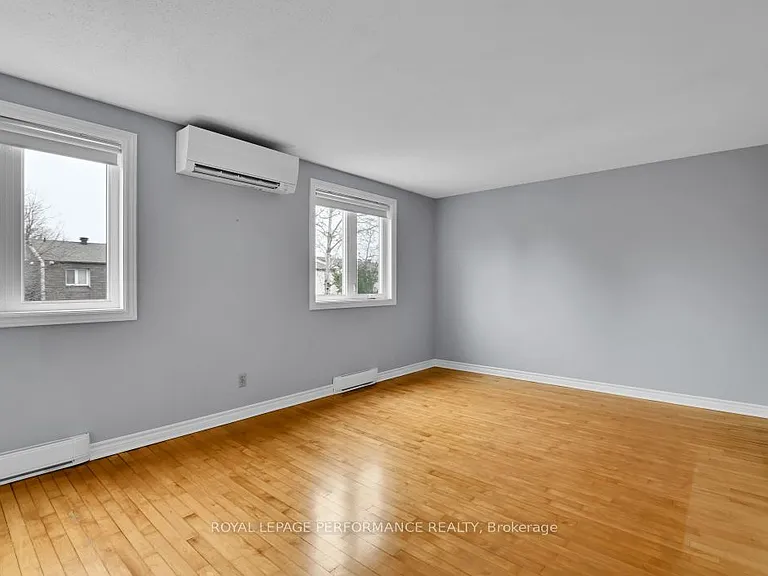 1286 Cedarcroft Cres — Photo 16