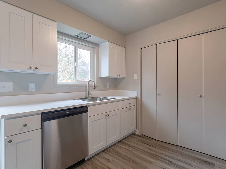 Briarwood Townhomes — Photo 13
