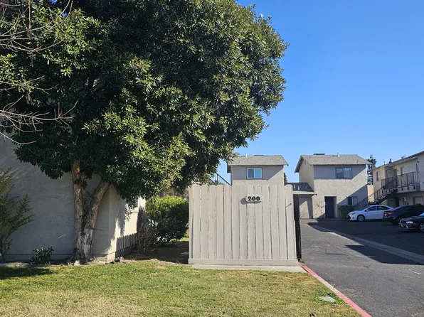 200 Northwoods Ave APT 14, Manteca, CA 95336