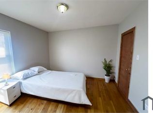 1017 W Garfield Blvd, Chicago, IL 60621