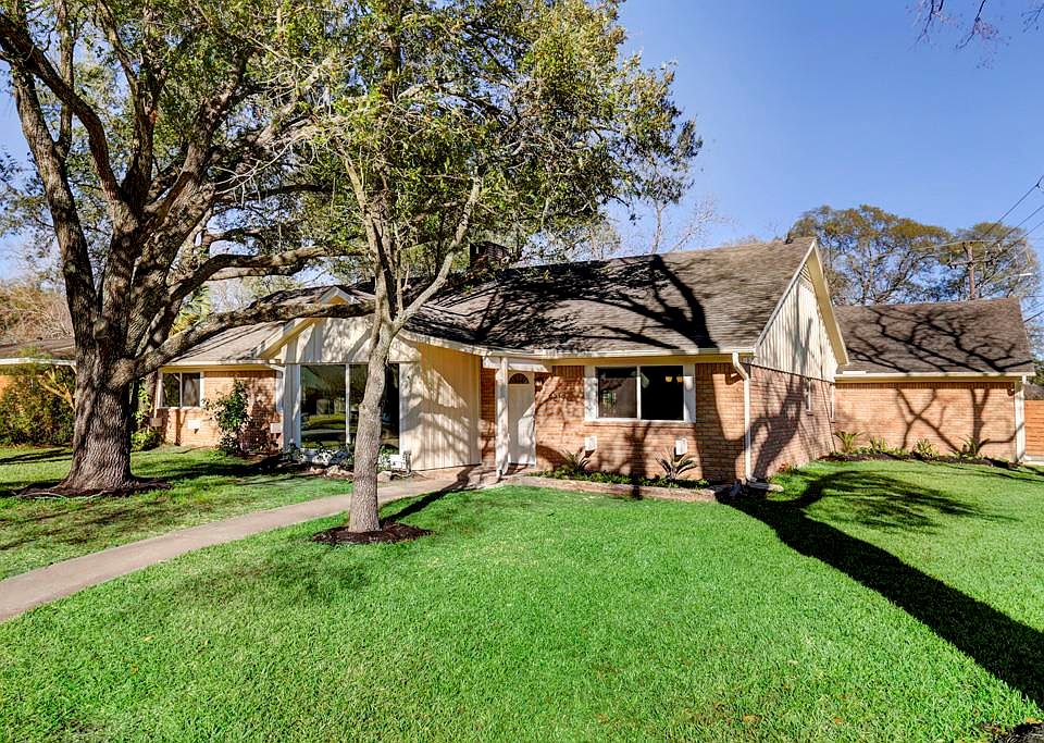 1st image of 9219 Braes Bayou Dr