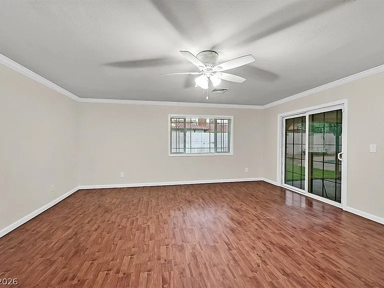 3645 Forestcrest Dr — Photo 10