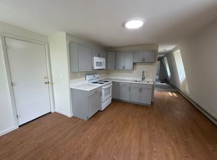 682 Beech St APT 6, Manchester, NH 03104