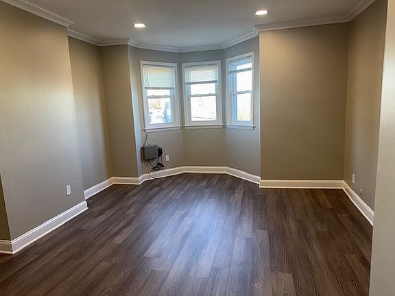 5th image of 9 Cedar St APT 3R