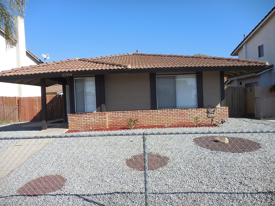 1st image of 23954 Parkland Ave