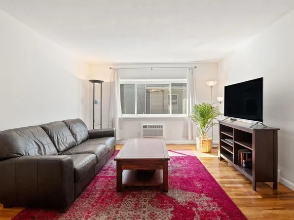 2 Larose Pl APT 9, Brighton, MA 02135