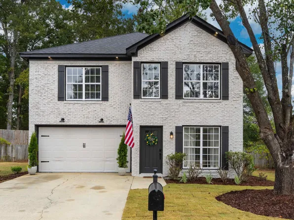 121 Cedar Grove Pkwy, Maylene, AL 35114
