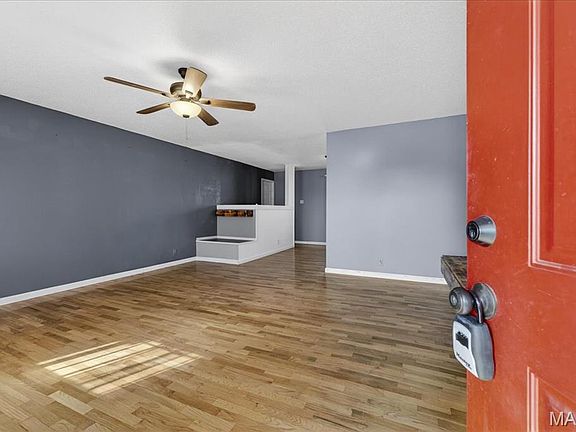 3rd image of 11455 Burgess Ave