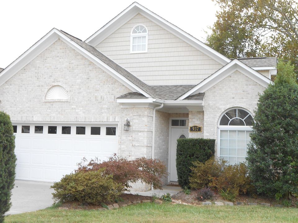 1st image of 937 Gothic Manor Way