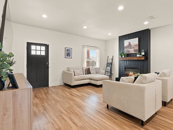 2nd image of 228 Abbey Rd