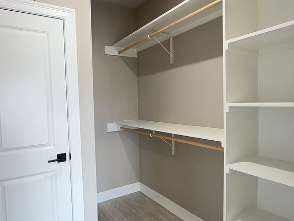 4th image of 5 Washington Ave #201