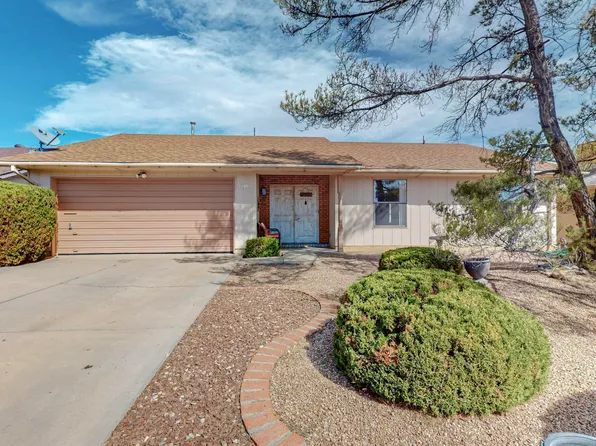 5208 Westwind St NE, Albuquerque, NM 87111