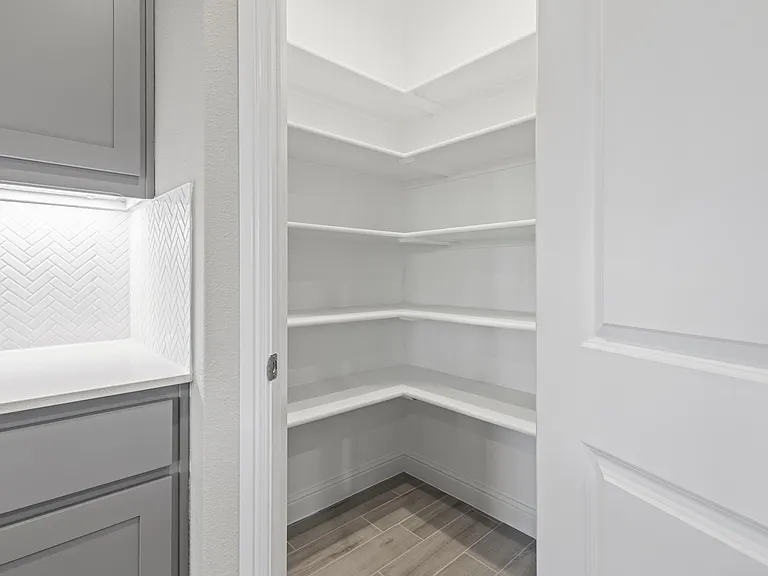 225 Roundstone Rd — Photo 10