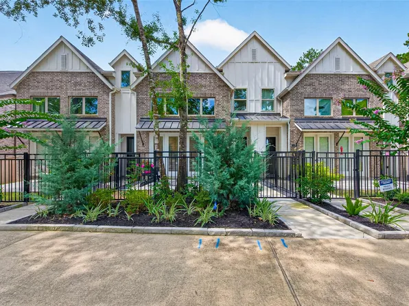 2638 Woodforest Pkwy W, Montgomery, TX 77316