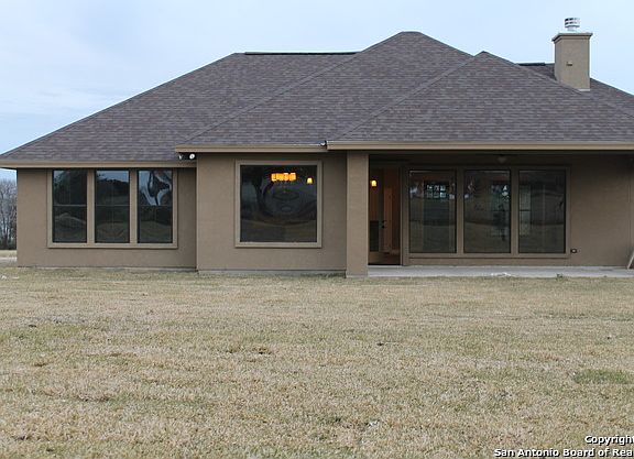 2nd image of 624 Oak Creek Pkwy