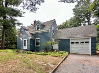 26 Chamberlain Rd, Scarborough, ME 04074