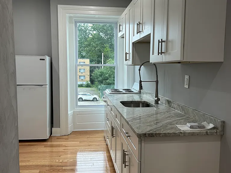 39 West St #7 — Photo 1
