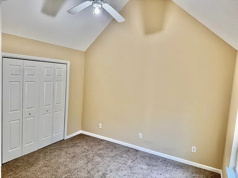 624 N Fairfield Dr — Photo 5