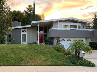 4019 Ellenita Ave, Tarzana, CA 91356