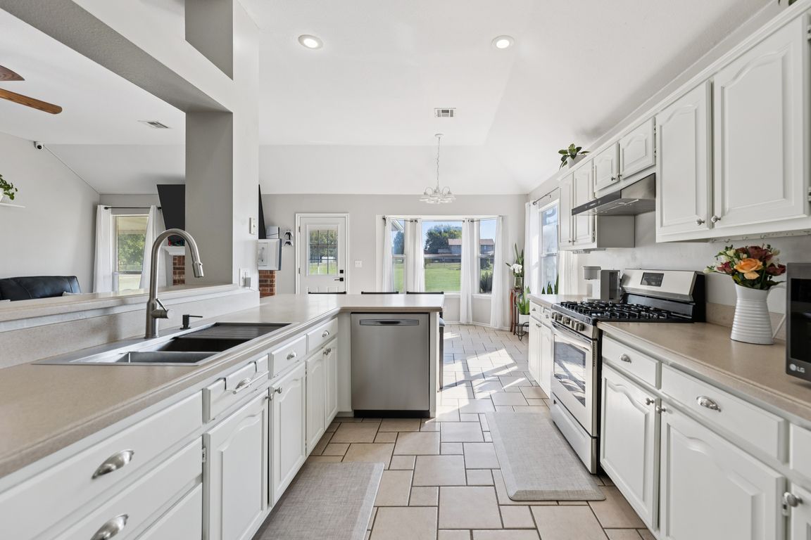 next background image