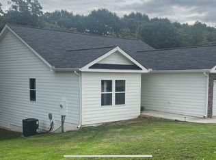 292 Cobb Dr, Royston, GA 30662