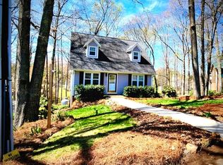 121 Hazel Dr, Boiling Springs, SC 29316