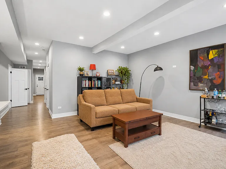 4925 N Albany Ave #1 — Photo 3
