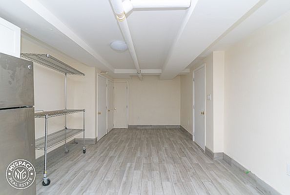 1st image of 79 Underhill Ave #3D