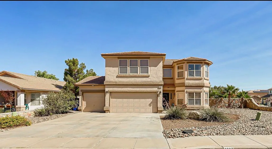 3 bed, 2831 sqft, $2,700 — Photo 1