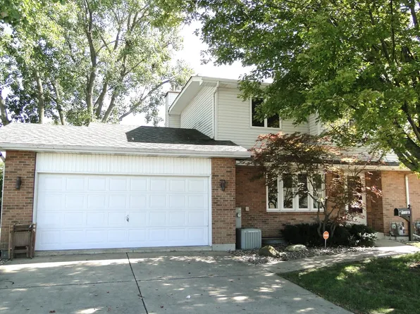 2330 Bicentennial Ave Unit F, Joliet, IL 60403