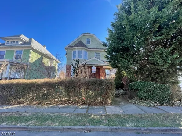 244 Vine St, Elizabeth City, NJ 07202