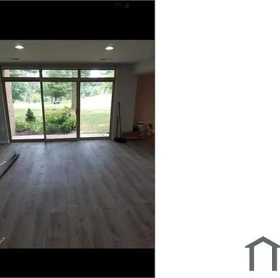 3 bed, 1392 sqft, $2,850 — Photo 2