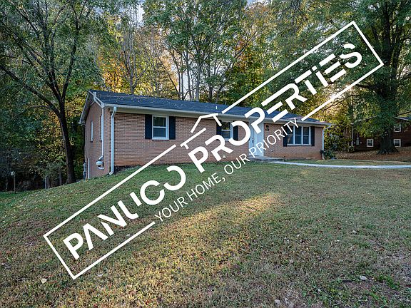 3rd image of 2860 Lansdowne Dr