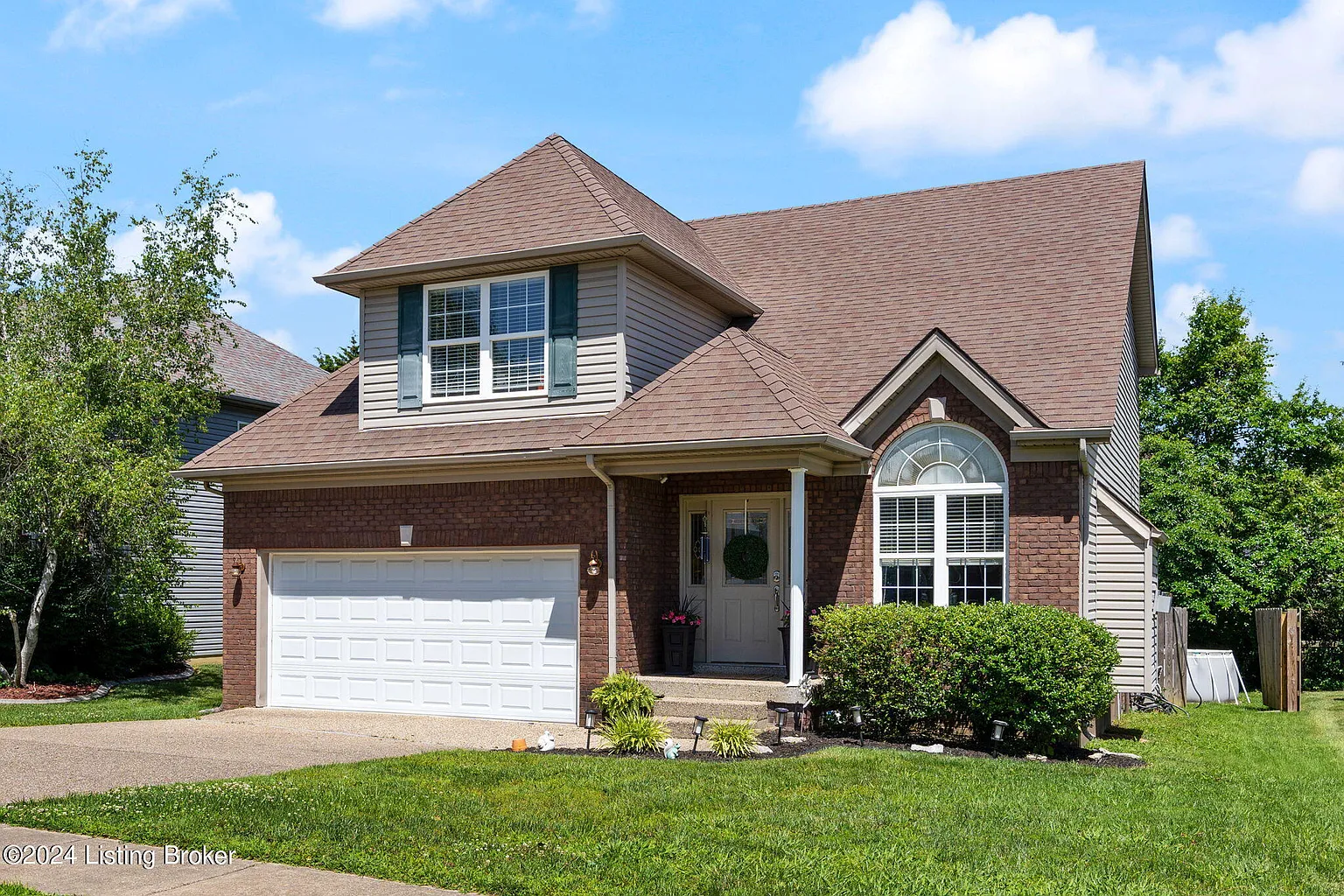 8007 Village Gate Ct photo 1