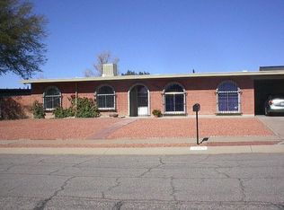 9399 E Myra Dr, Tucson, AZ 85730