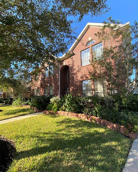 1st image of 27210 Horseshoe Falls Ln