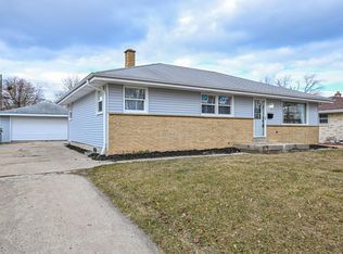 5729 N 80th St, Milwaukee, WI 53218