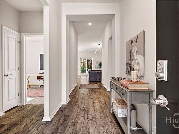 3rd image of 104 Canal Cove