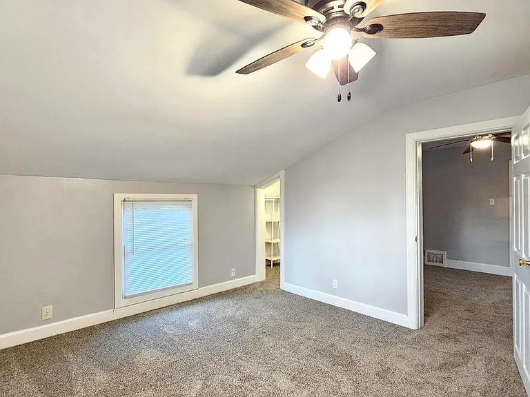 309 Derby St — Photo 18