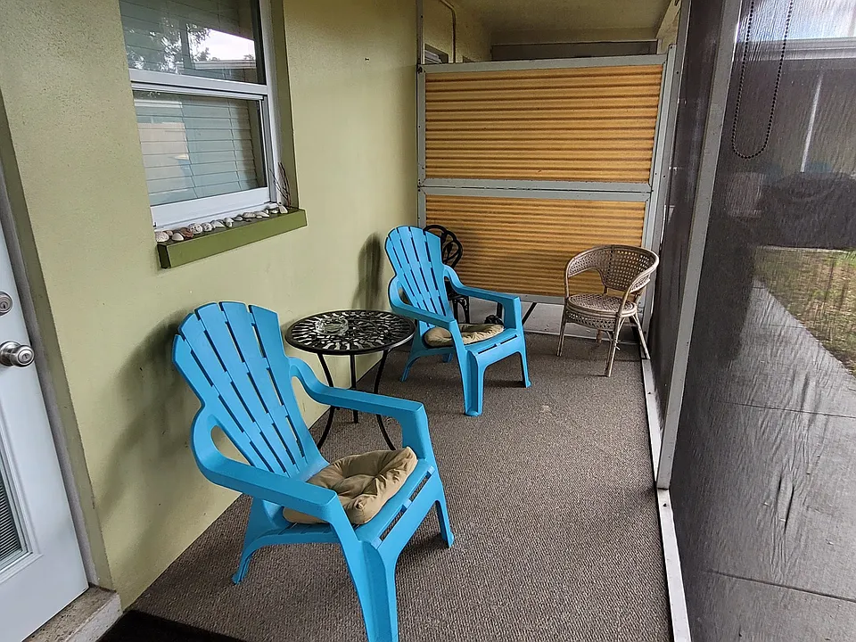 Screened in Patio