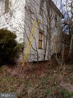 2nd image of 2719 Hickman Ln