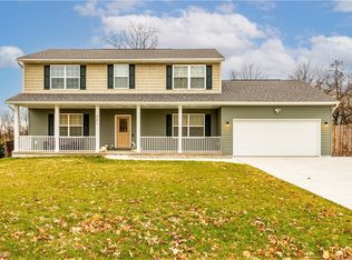 9494 W Pleasant Valley Rd, Parma, OH 44130