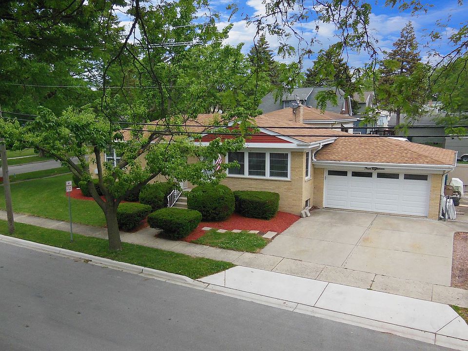 1st image of 418 Holly Ct