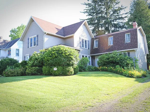 155 1st St, Westfield, PA 16950