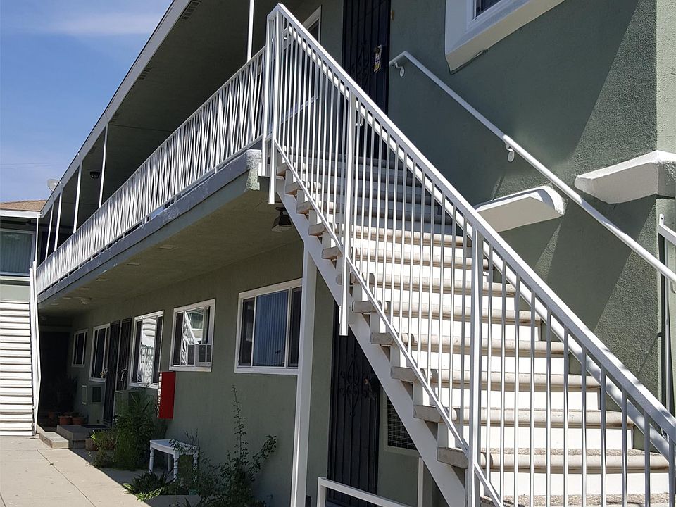 1st image of 1120 W Stoneridge Ct APT 6