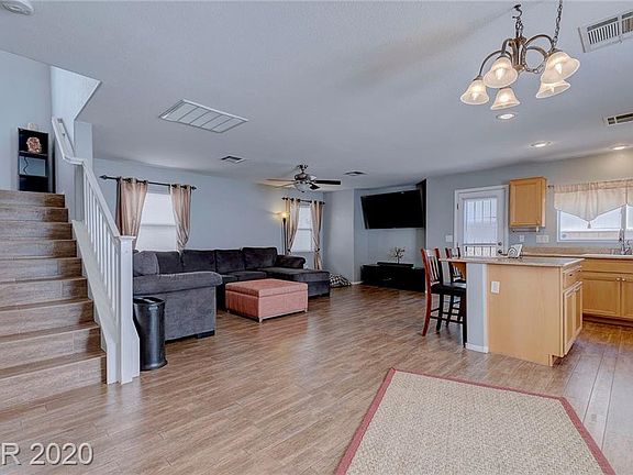 3rd image of 9464 Castrato Ct