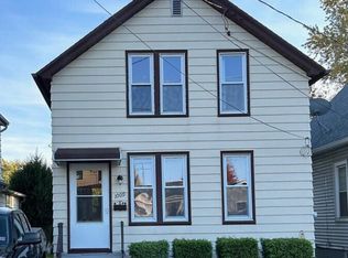 1009 43rd St, Kenosha, WI 53140