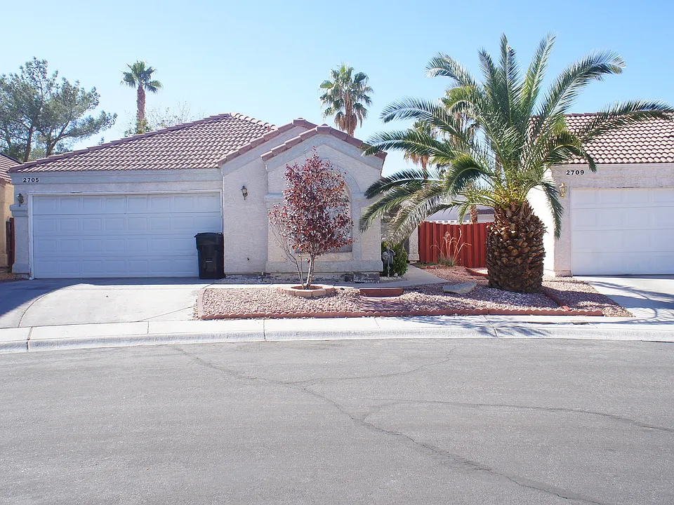 2705 Cheshire Ct