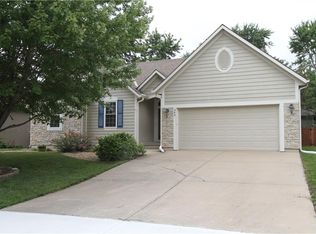 840 E Lanesfield St, Gardner, KS 66030